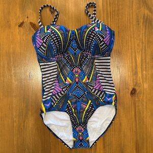 Colorful Geometric Swimsuit Athletic One Piece Blouson Slimming NWOT